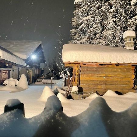 Chalet Blanc "Coeur Sapin" Курмайор Экстерьер фото